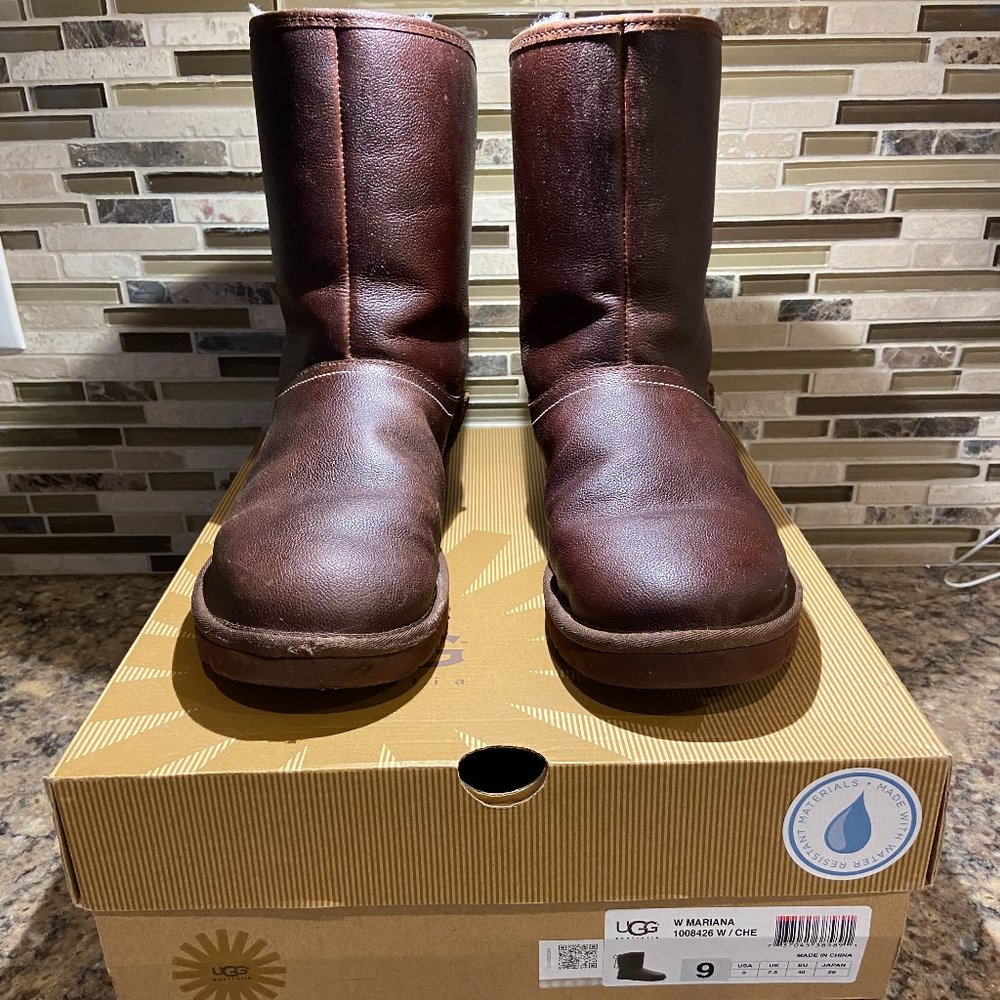 Ugg W Mariana Women Boot Size 9